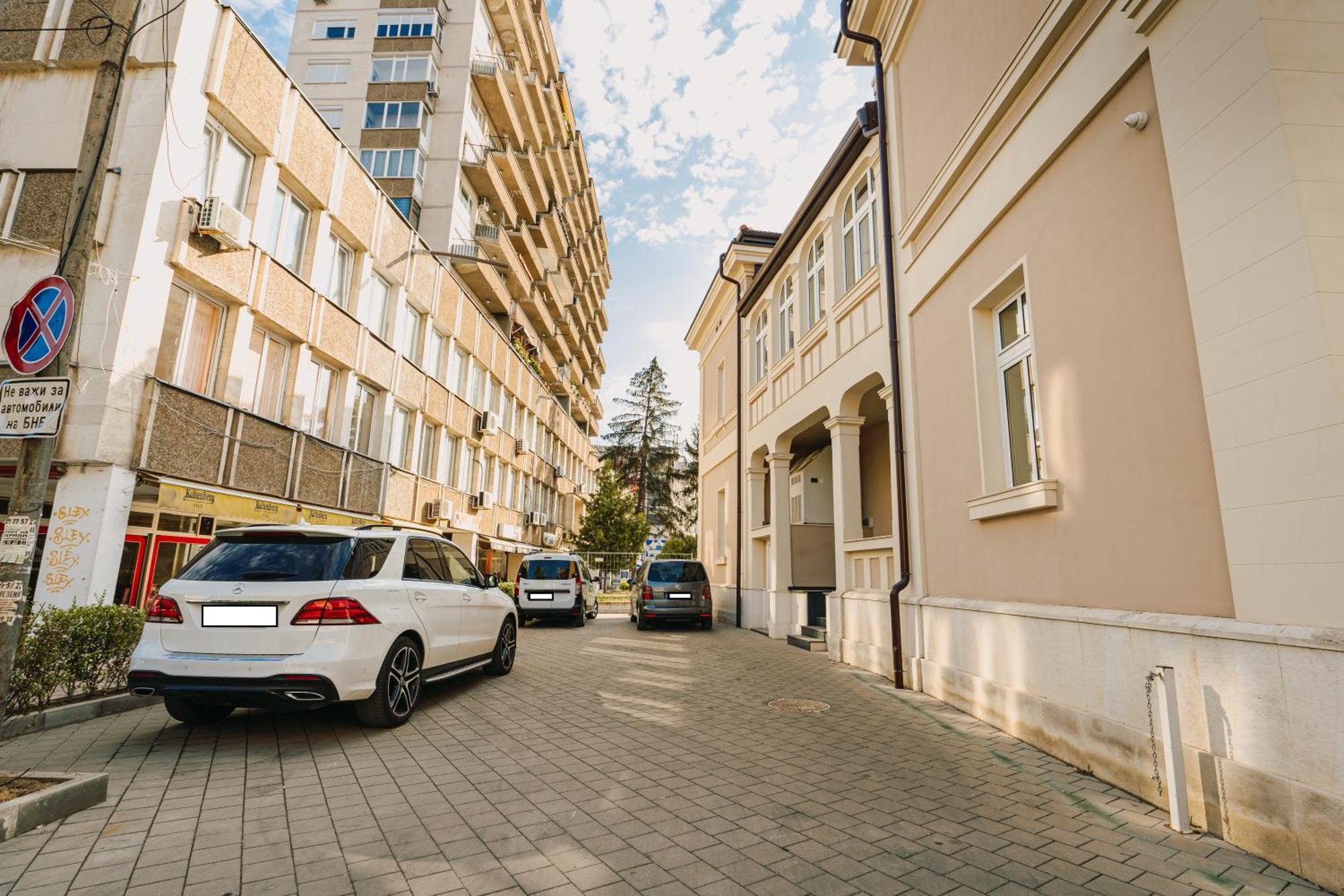Хотел Театъръ Hotel Plevna Exterior foto