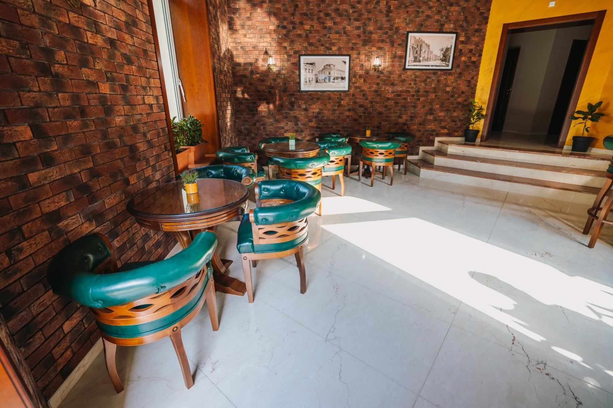 Хотел Театъръ Hotel Plevna Exterior foto