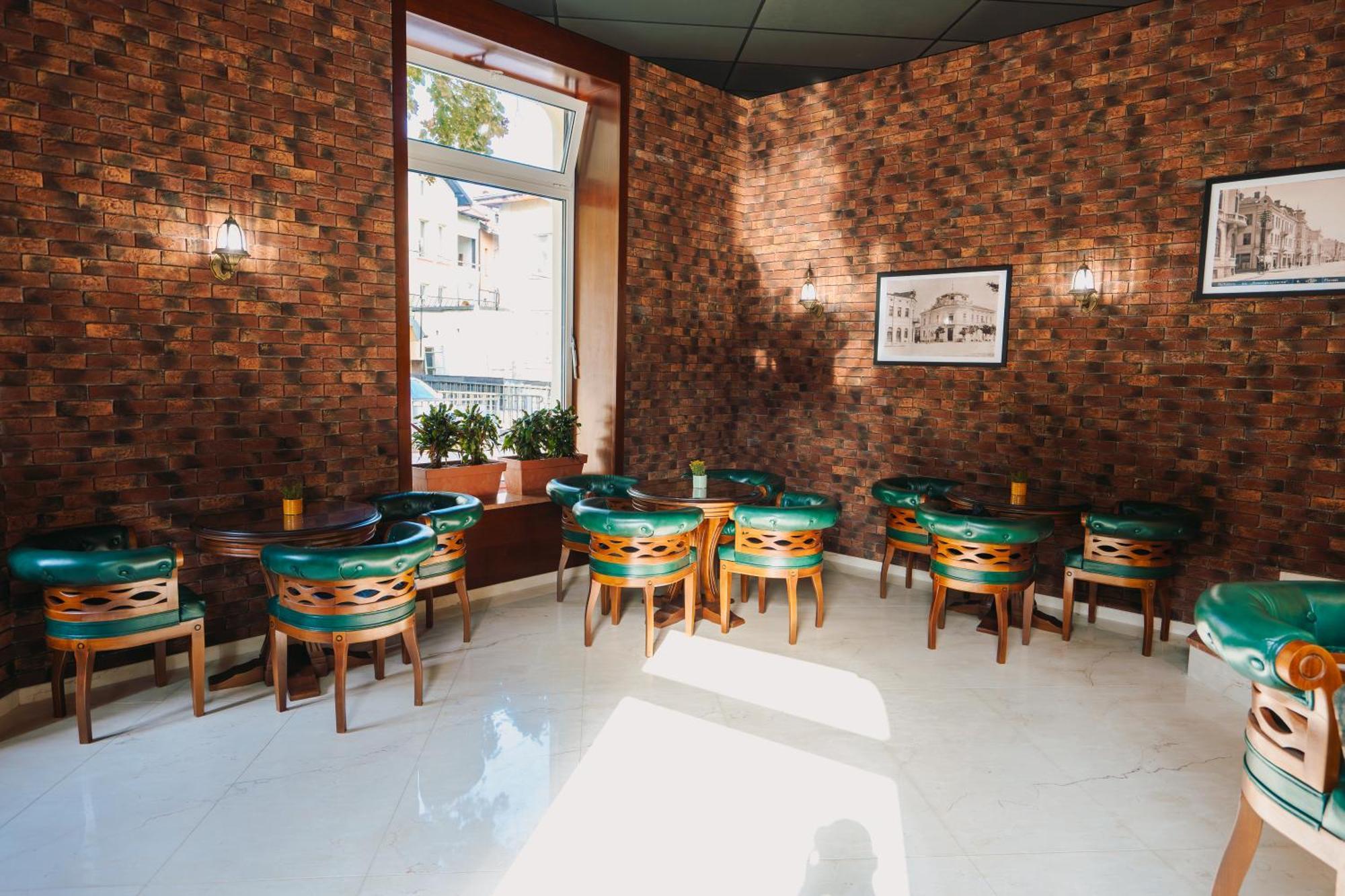 Хотел Театъръ Hotel Plevna Exterior foto